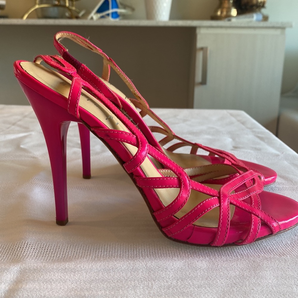 Maria Pino Hot Pink Sandals